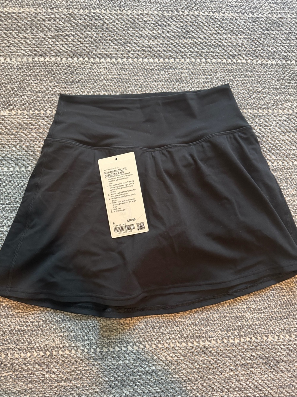 Lululemon align skirt in black size 6
